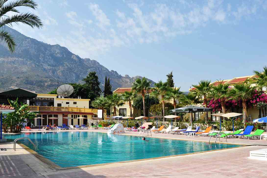 club simena hotel pool