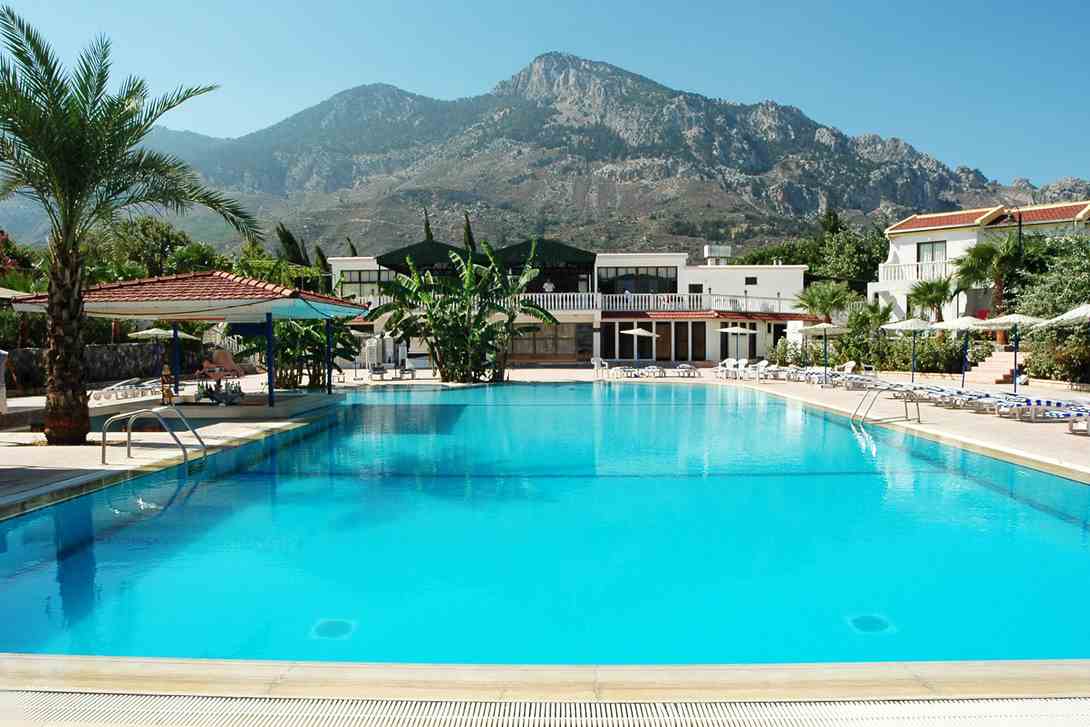 club simena hotel swimming pool