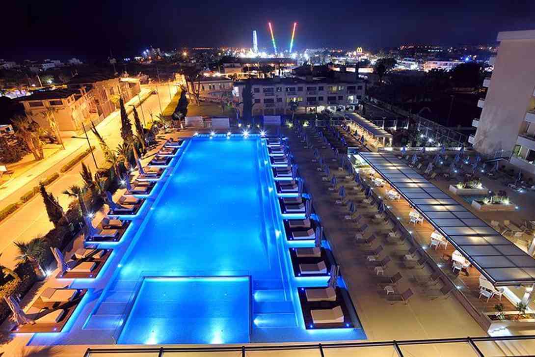 nestor hotel pool night view
