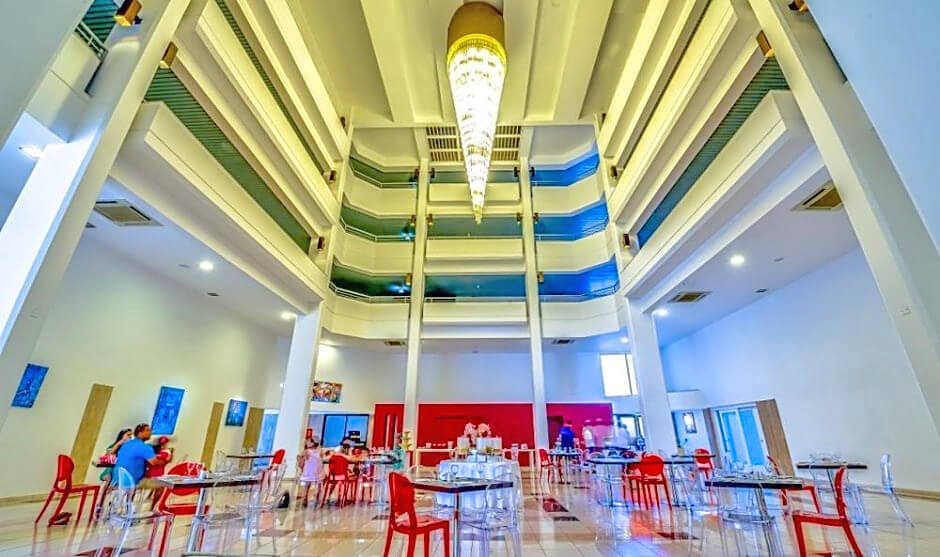 cheap resort hotels to Spend holiday with family