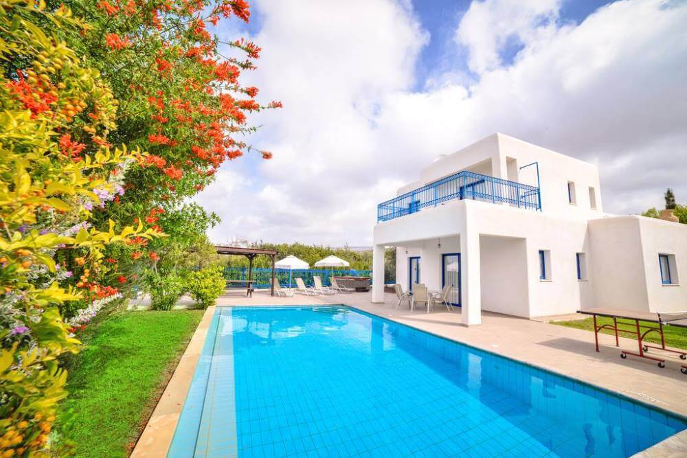 azzuro luxury holiday peyia cyprus