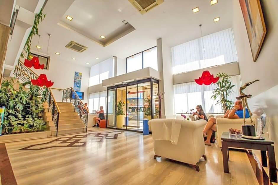 cheap resort hotels to Spend holiday with family