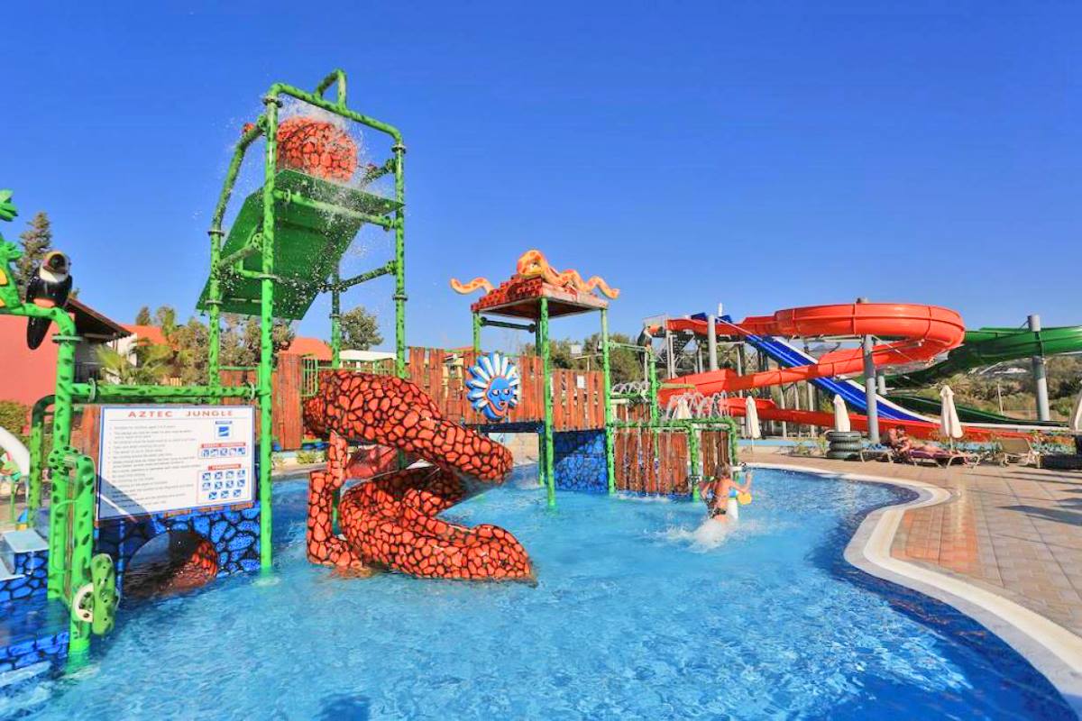 aqua sol holiday village swimming pool