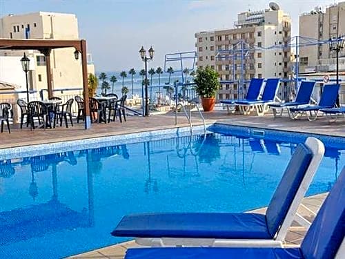 cheap resort hotels to Spend holiday with family