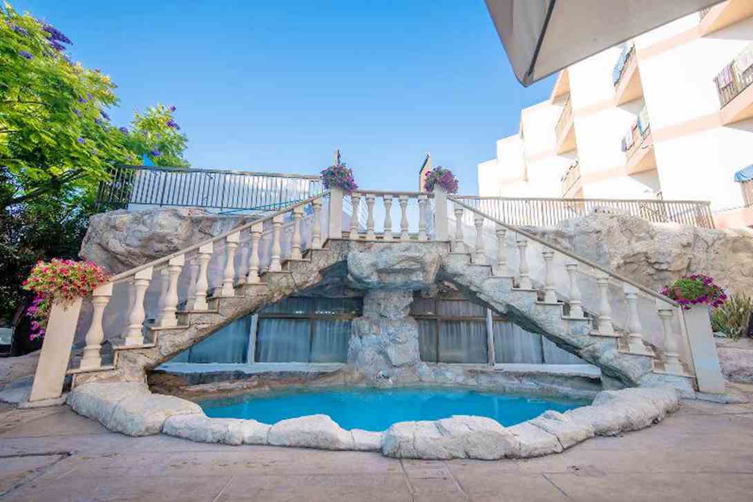 avlida hotel cyprus paphos