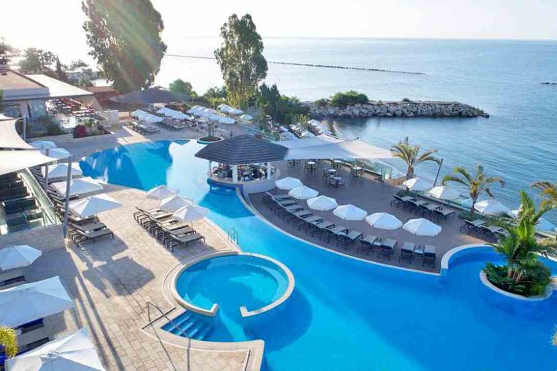 the royal apollonia pool view limassol