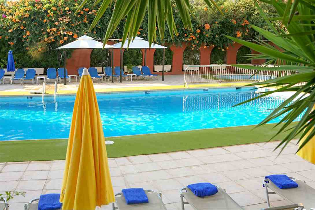 navarria hotel swimming pool