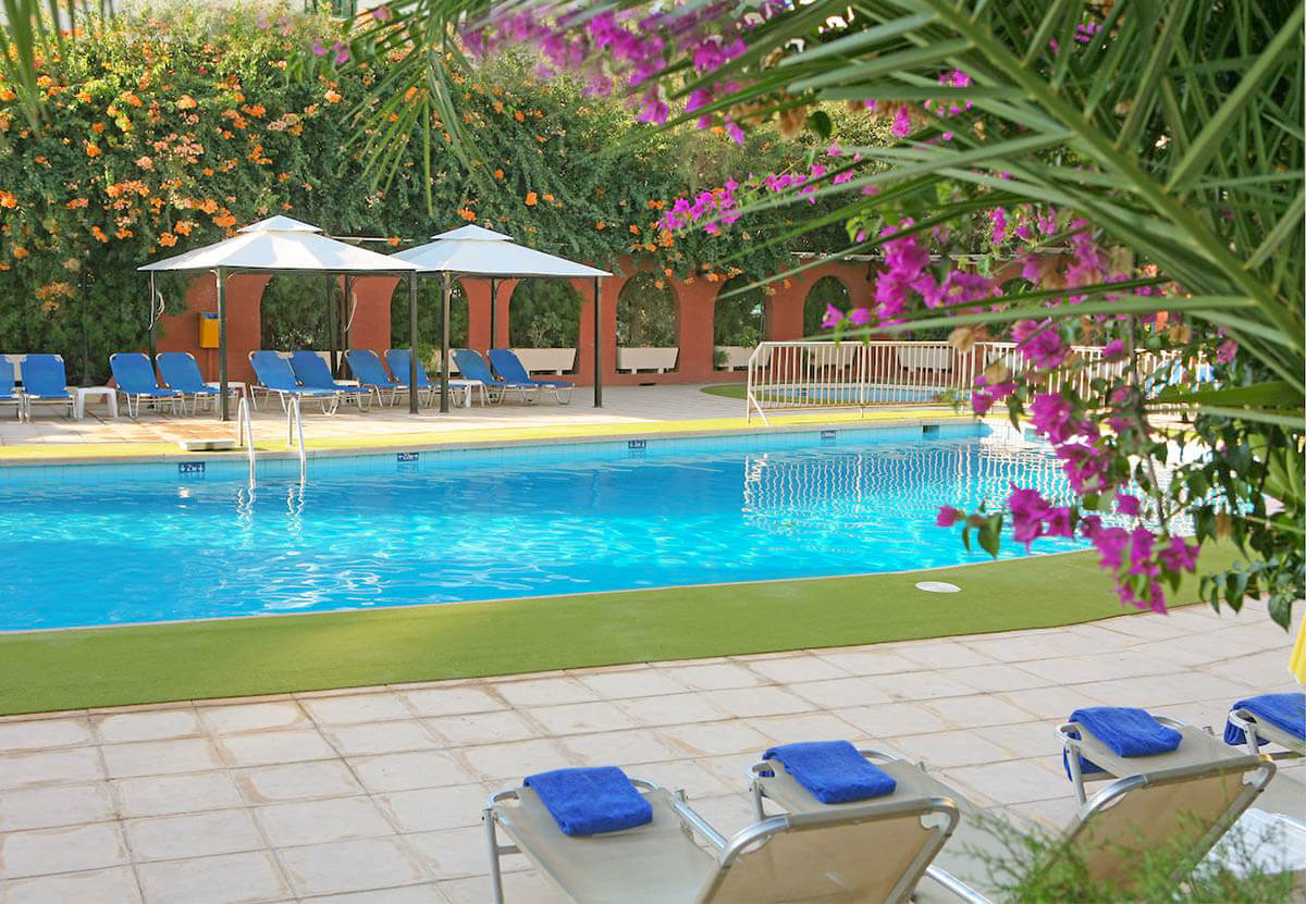 navarria hotel outdoor pool
