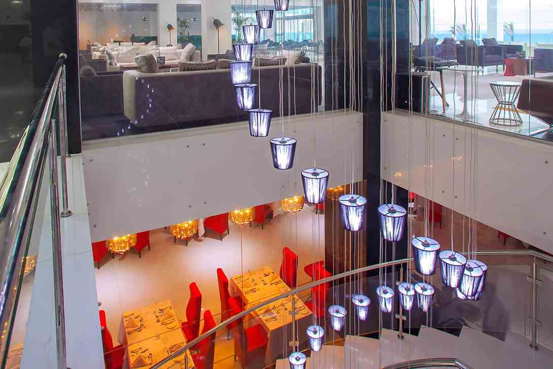 5 king evelthon resort lobby