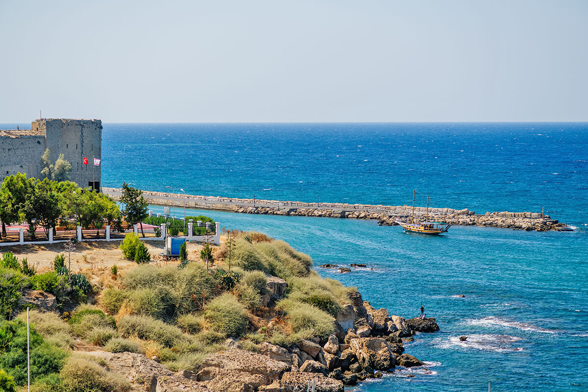 Sea & Castle Views!