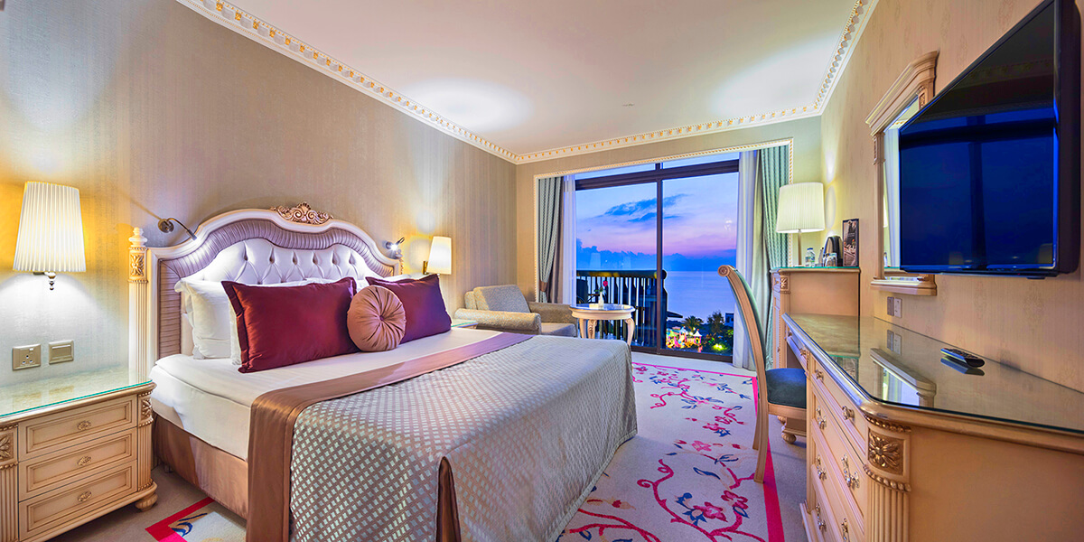 40 merit crystal hotel standard room