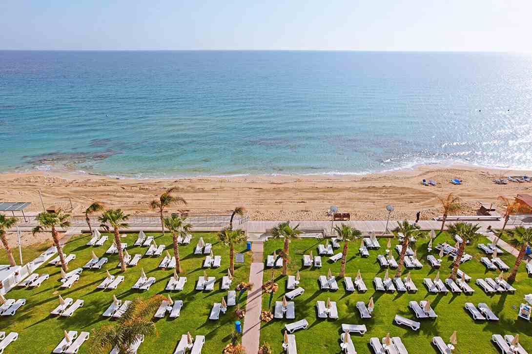 33 constantinos great beach