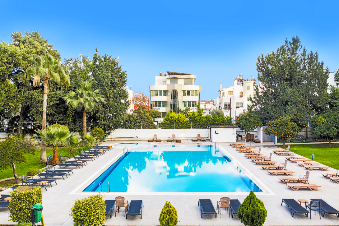1 pia bella hotel outdoor pool kyrenia