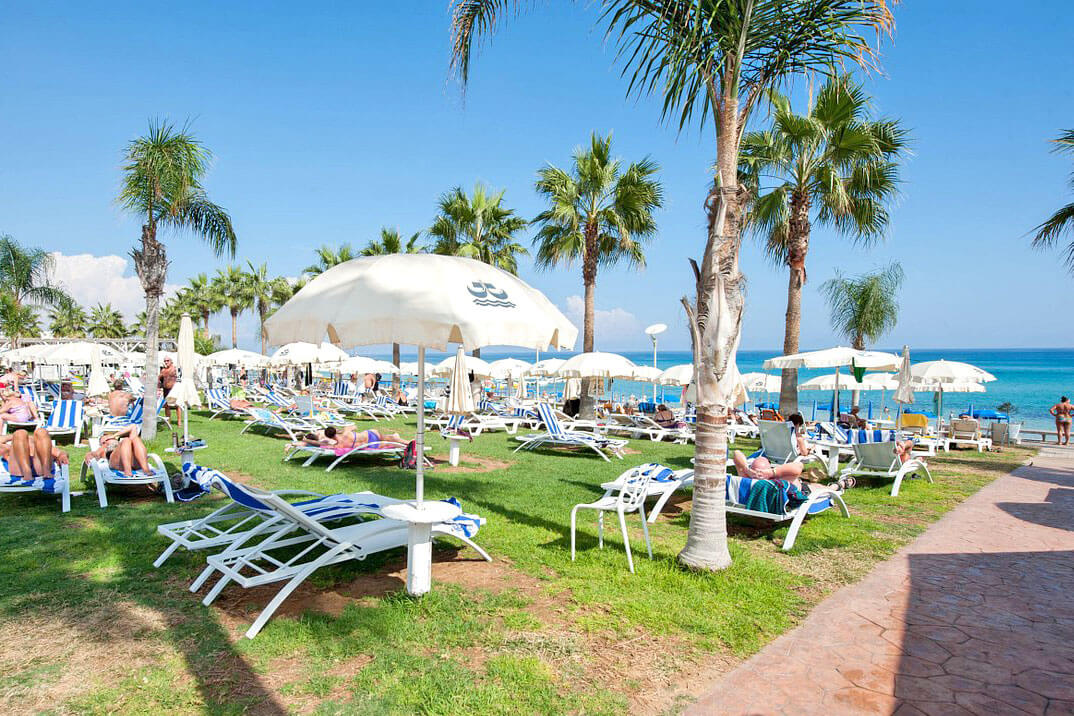 42 constantinos beach garden cyprus