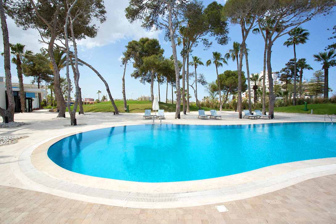 arkin palm pool area famagusta
