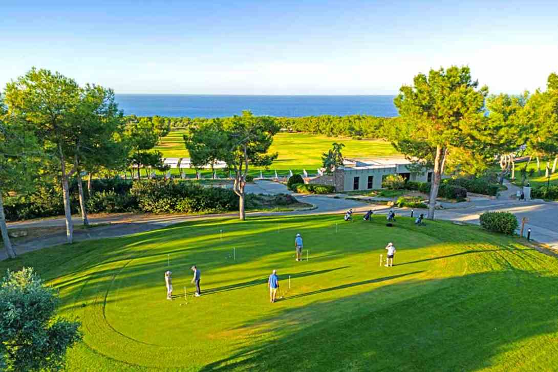 korineum golf resort golf area