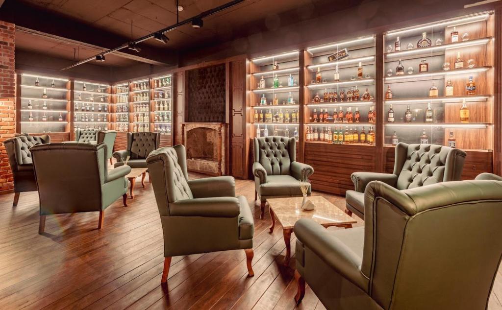 3 Novel Centre executive drinking area famagusta