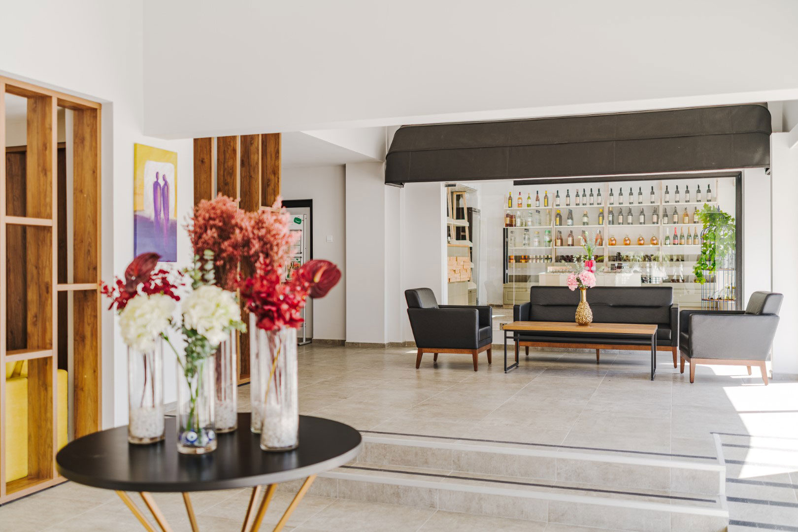 3 uptown anadolu cocktail bar area kyrenia.jpg