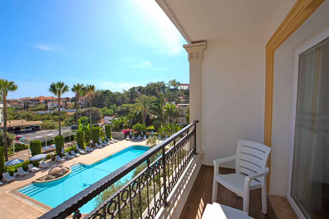 hotel room terrace altinkaya kyrenia