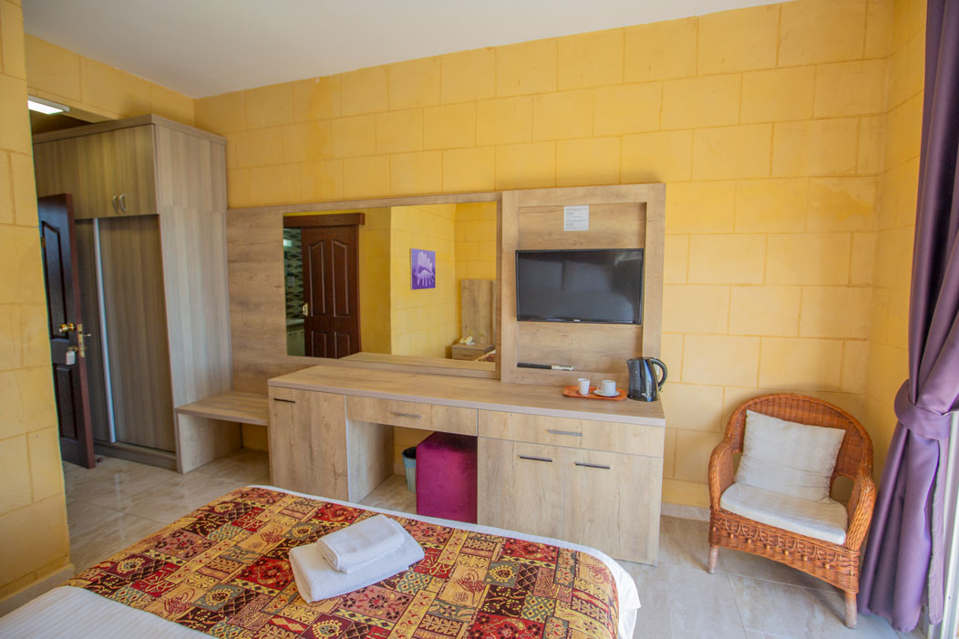 cheap resort hotels to Spend holiday with family