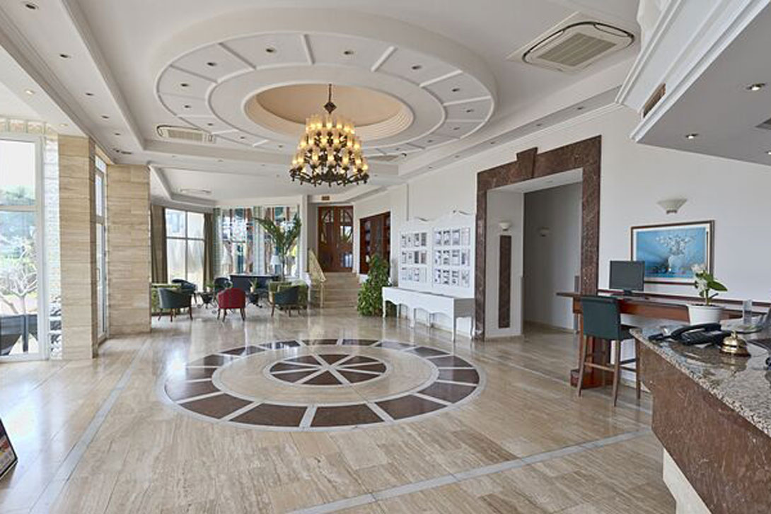 cheap resort hotels to Spend holiday with family