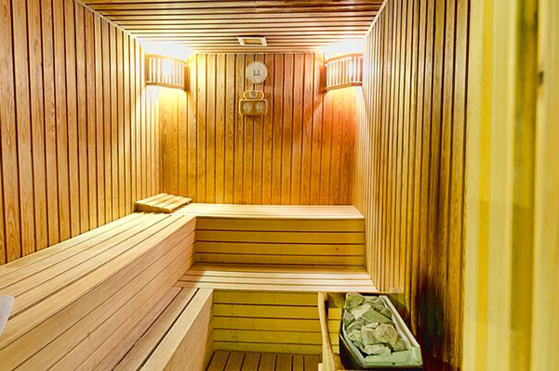 cheap resort hotels to Spend holiday with family