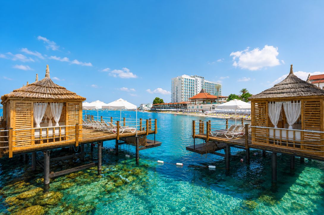 cheap resort hotels to Spend holiday with family