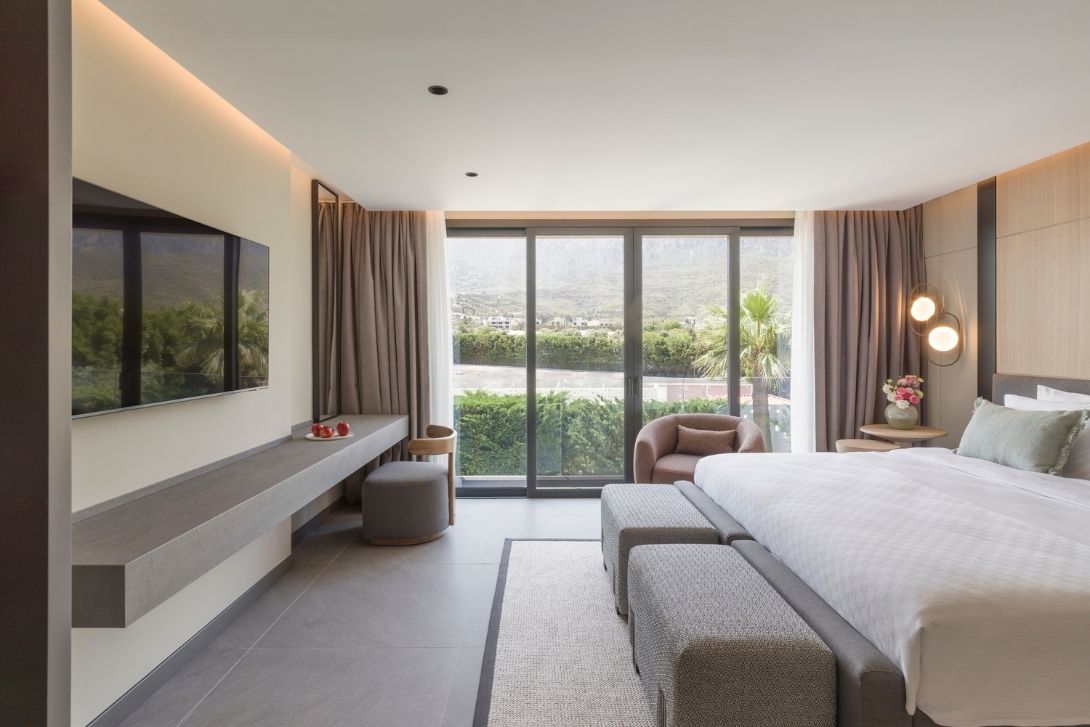cheap resort hotels to Spend holiday with family