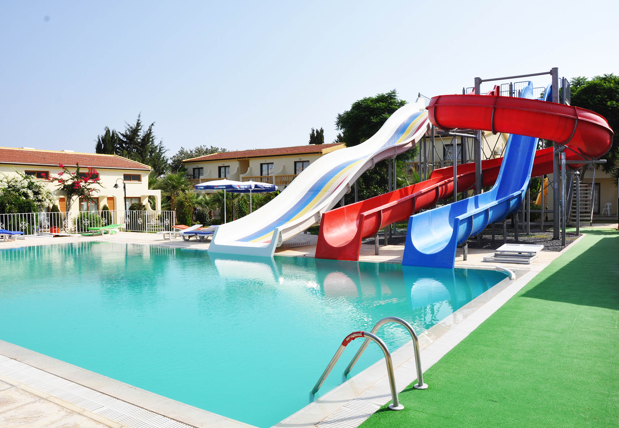 Enjoy the sunny slide up!