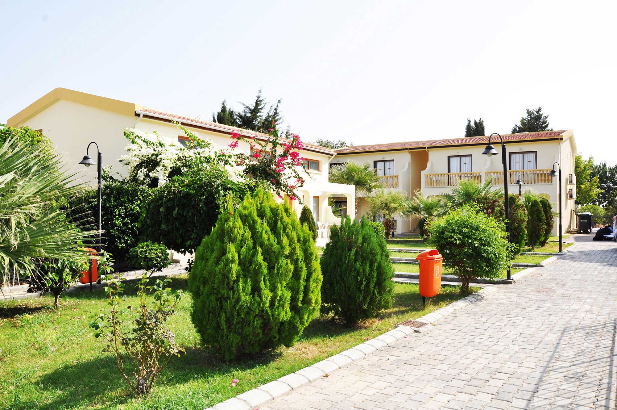 cheap resort hotels to Spend holiday with family