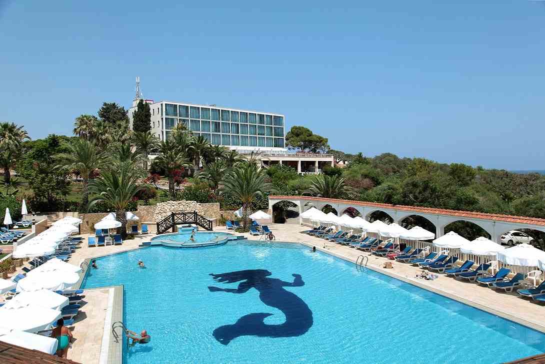 denizkizi hotel swimming pool