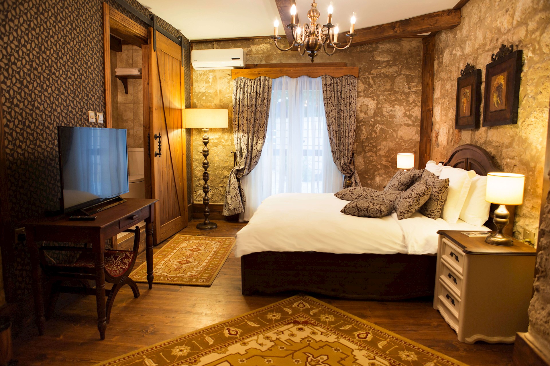 cheap resort hotels to Spend holiday with family
