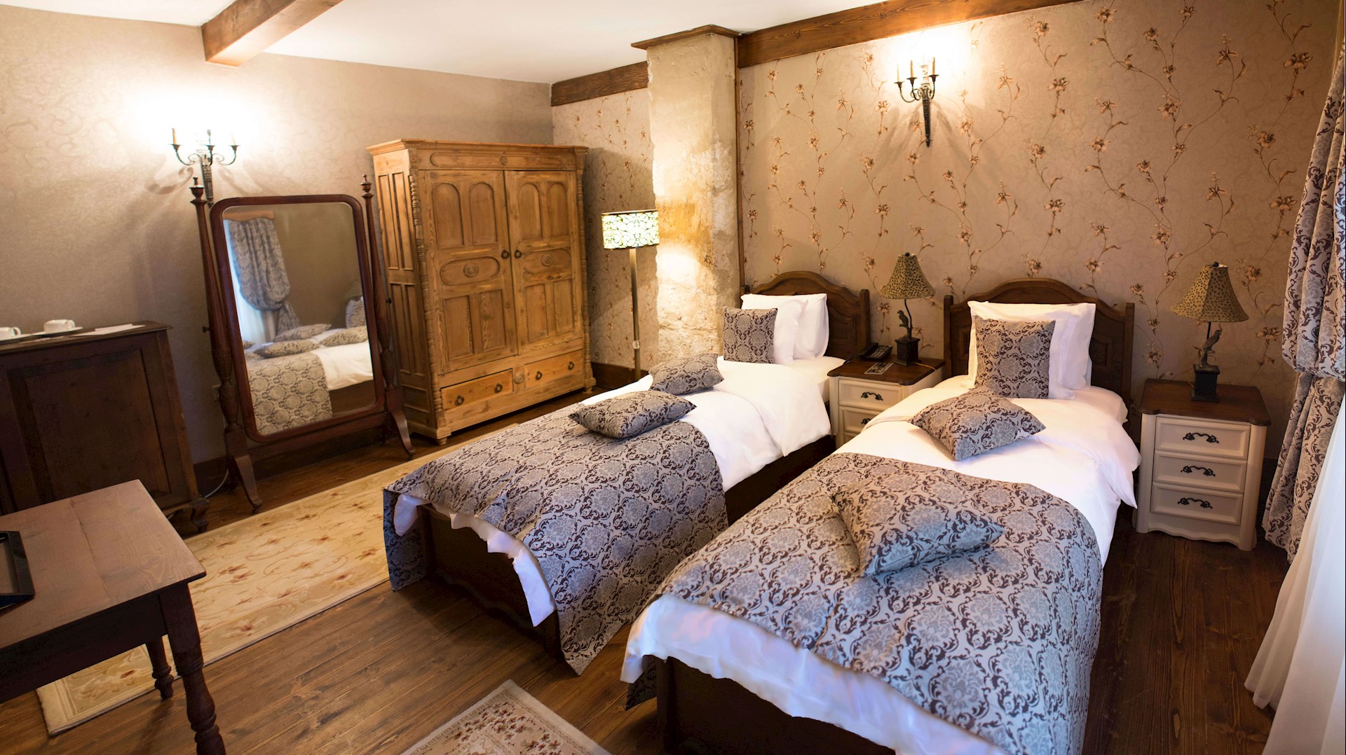 cheap resort hotels to Spend holiday with family