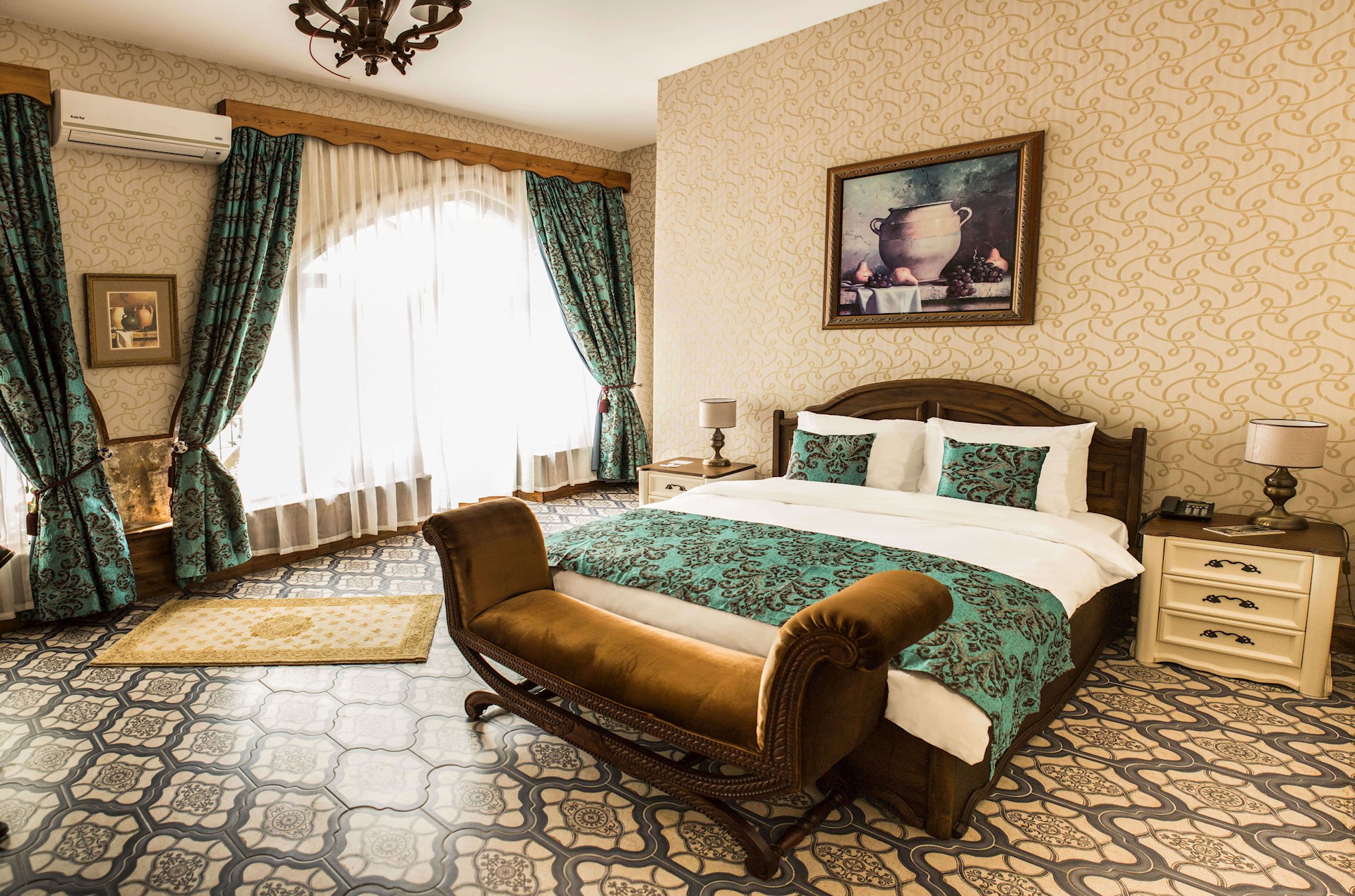 cheap resort hotels to Spend holiday with family