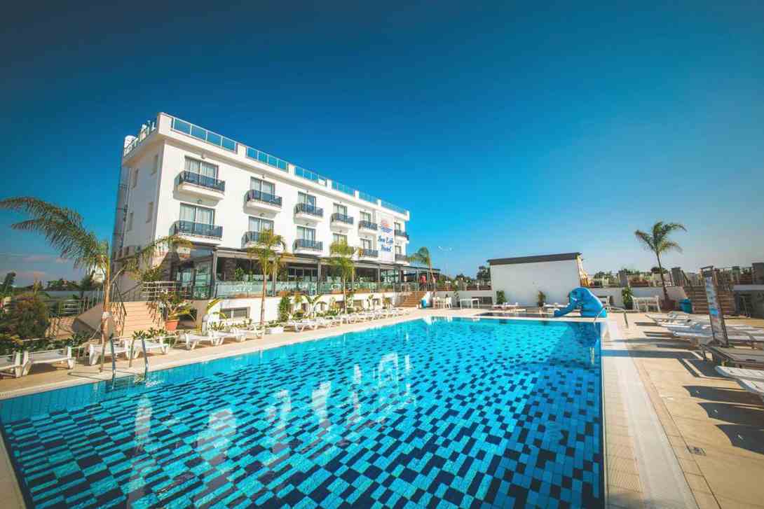 sea life hotel outdoor swimming pool