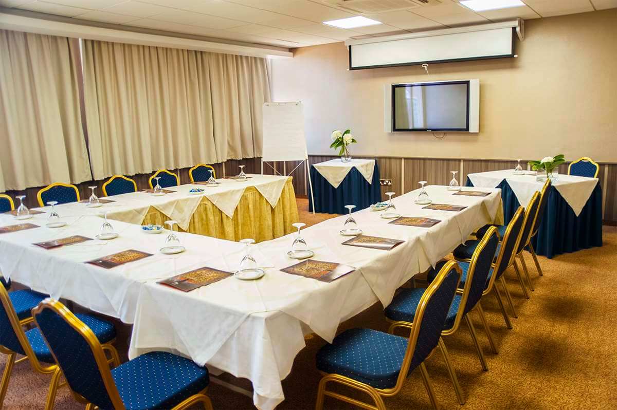 ajax hotel conference room