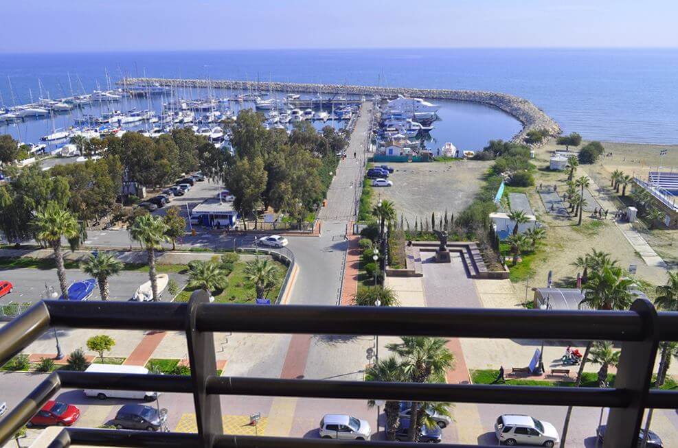 sun hall hotel grand suit